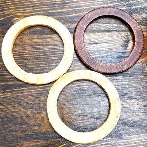 192.  Set of Three Wood-Look Bangles - Brown and Cream
